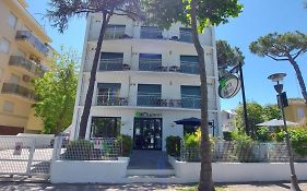 Hotel Senza Pensieri Riccione